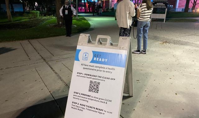 sofascore中文版下载-【现场】时隔一年球迷入场 马刺借助气势轻取魔术